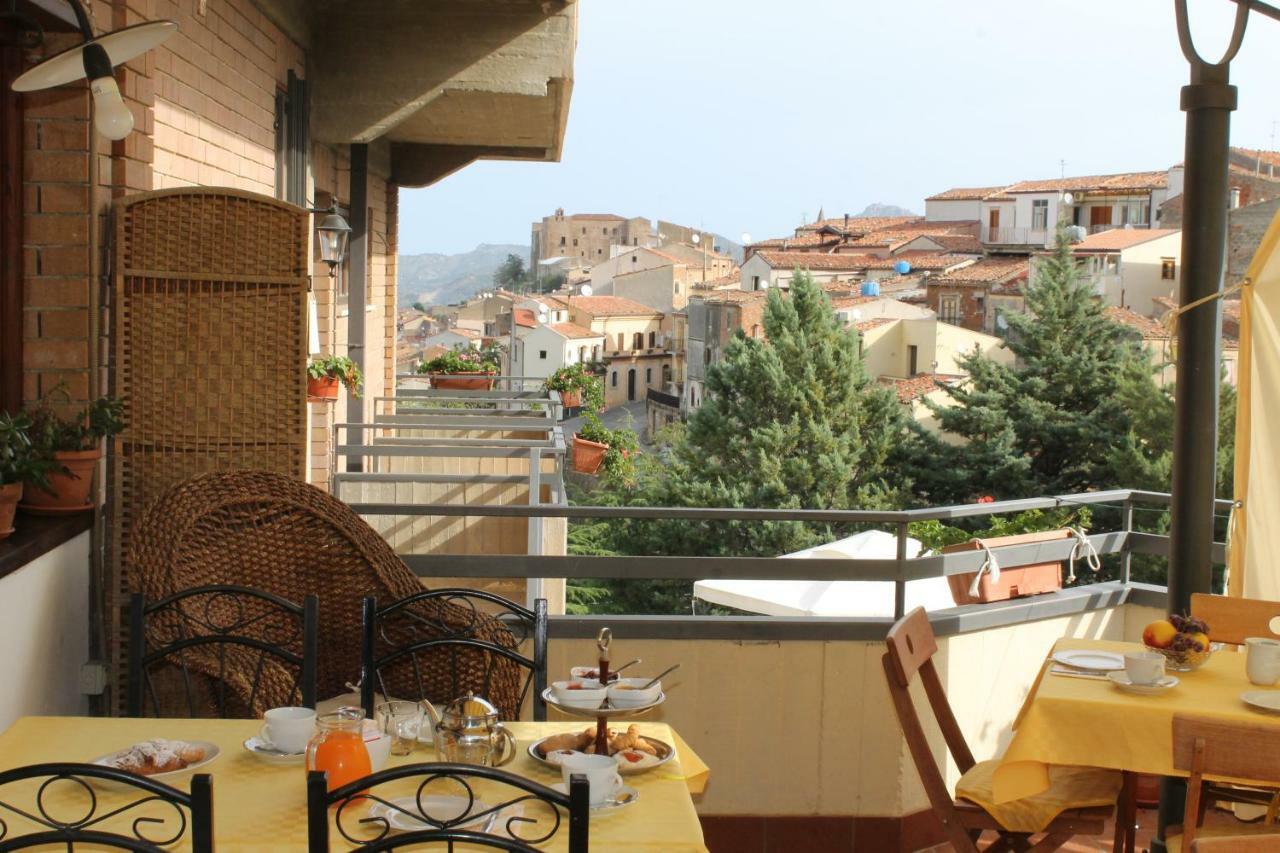 B&B Villa Letizia Castelbuono  Exteriér fotografie